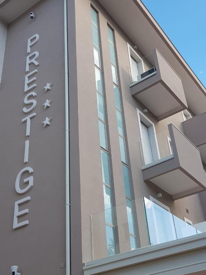 רימיני Hotel Prestige מראה חיצוני תמונה